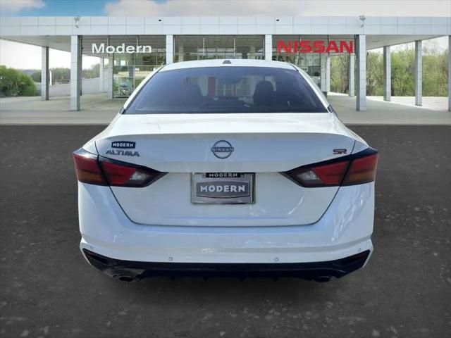 2025 Nissan Altima SR FWD