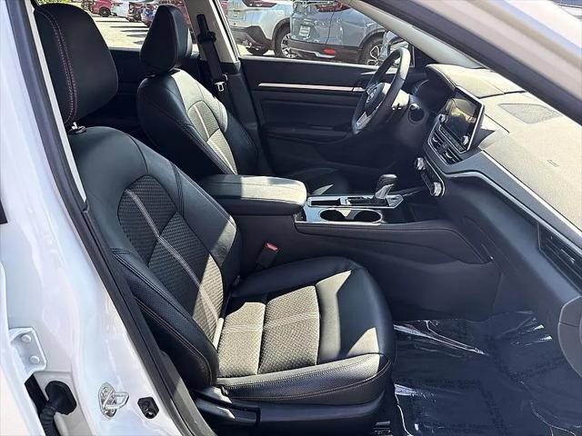 2025 Nissan Altima SR FWD