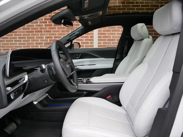 2024 Cadillac iQ Luxury w/1SC