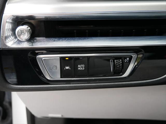 2024 Cadillac iQ Luxury w/1SC