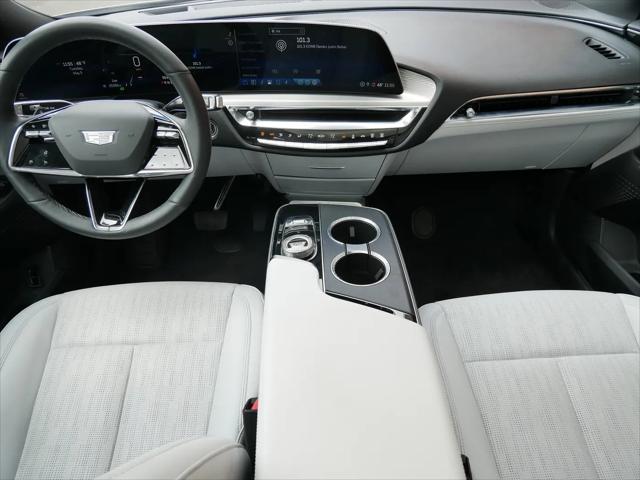 2024 Cadillac iQ Luxury w/1SC
