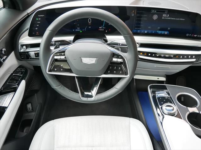 2024 Cadillac iQ Luxury w/1SC