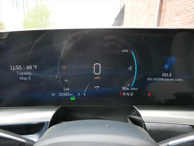 2024 Cadillac iQ Luxury w/1SC