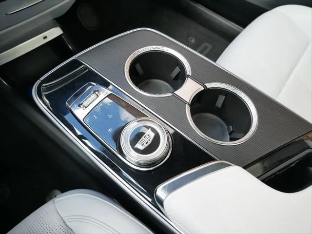 2024 Cadillac iQ Luxury w/1SC