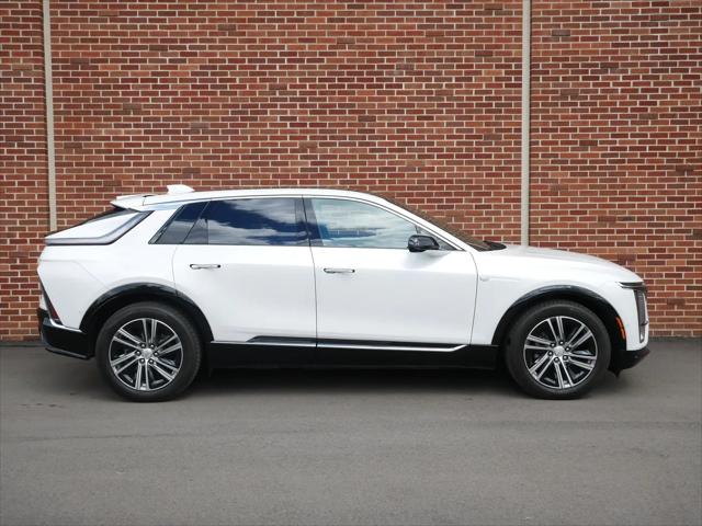 2024 Cadillac iQ Luxury w/1SC