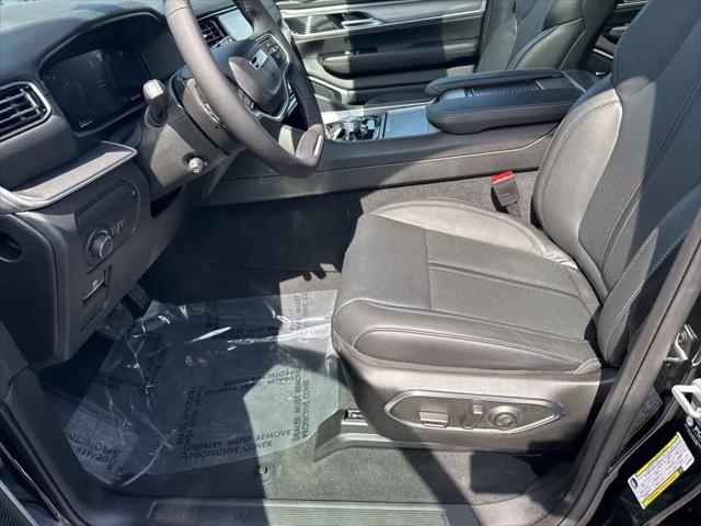 2026 Jeep Grand Wagoneer L 4x4