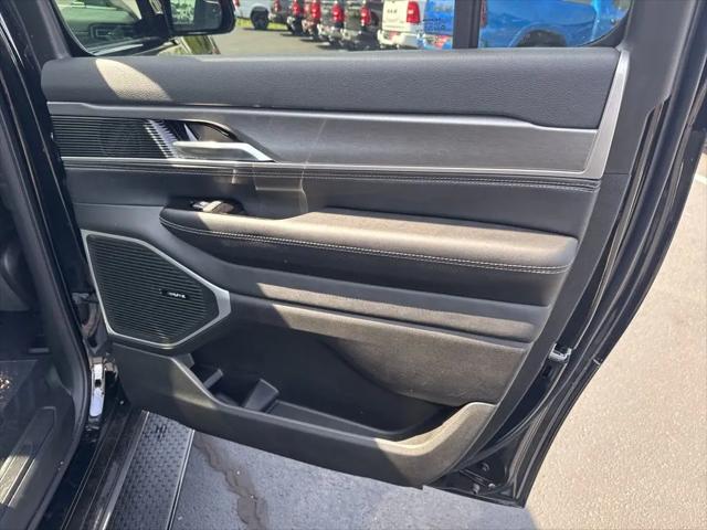 2026 Jeep Grand Wagoneer L 4x4