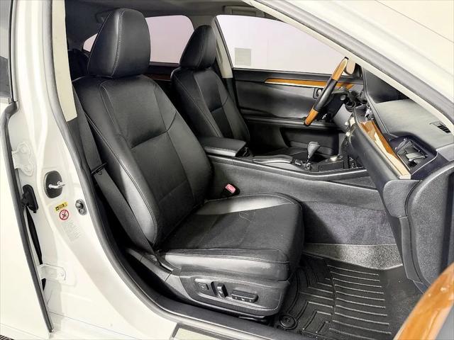 2014 Lexus ES 300h ES 300h