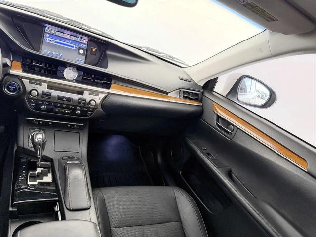 2014 Lexus ES 300h ES 300h