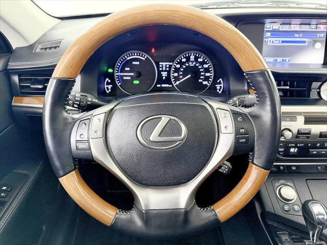 2014 Lexus ES 300h ES 300h