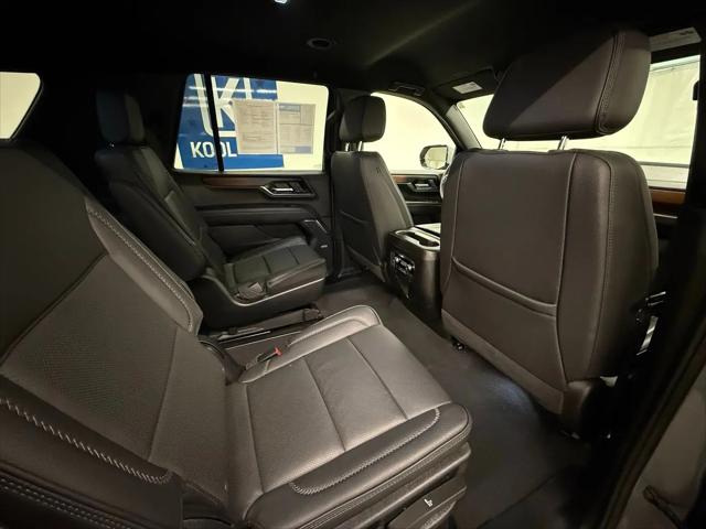 2025 GMC Yukon 4WD Denali