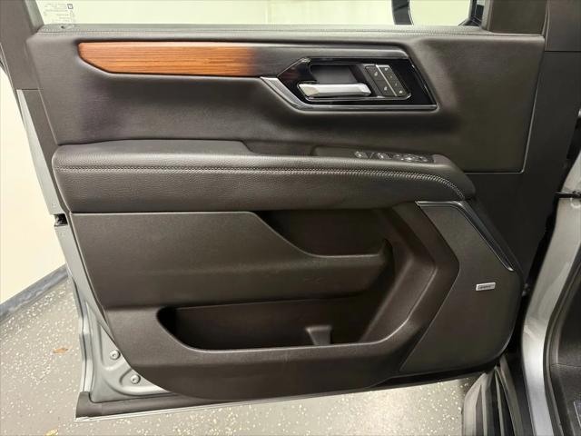 2025 GMC Yukon 4WD Denali