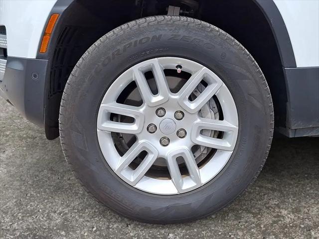 2024 Land Rover Defender 110 P400 S
