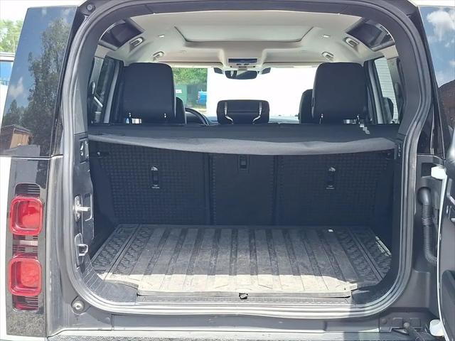 2024 Land Rover Defender 110 P400 S