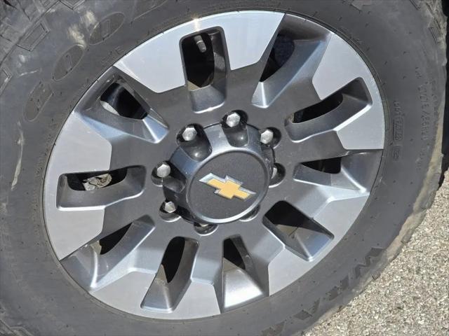 2024 Chevrolet Silverado 2500HD 4WD Crew Cab Standard Bed Custom