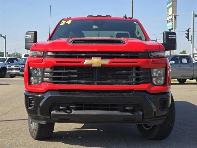 2024 Chevrolet Silverado 2500HD 4WD Crew Cab Standard Bed Custom