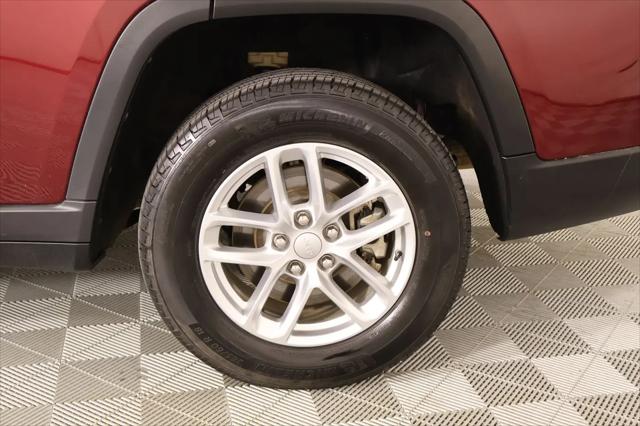 2024 Jeep Grand Cherokee L Laredo X 4x4