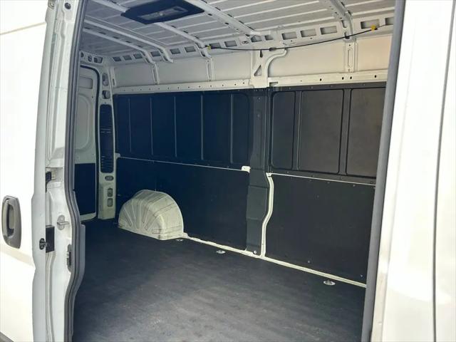 2025 Ram ProMaster 2500 Cargo Van Tradesman High Roof 159" WB w/Pass Seat