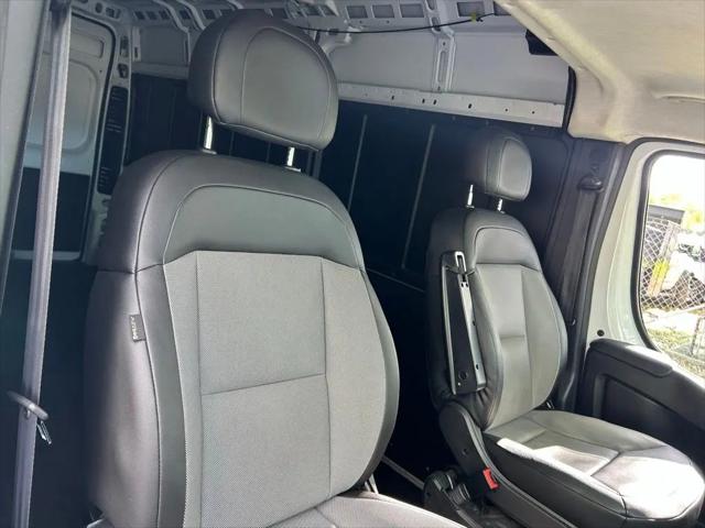 2025 Ram ProMaster 2500 Cargo Van Tradesman High Roof 159" WB w/Pass Seat