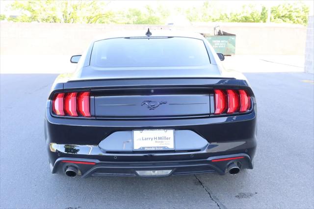 2022 Ford Mustang EcoBoost Premium Fastback