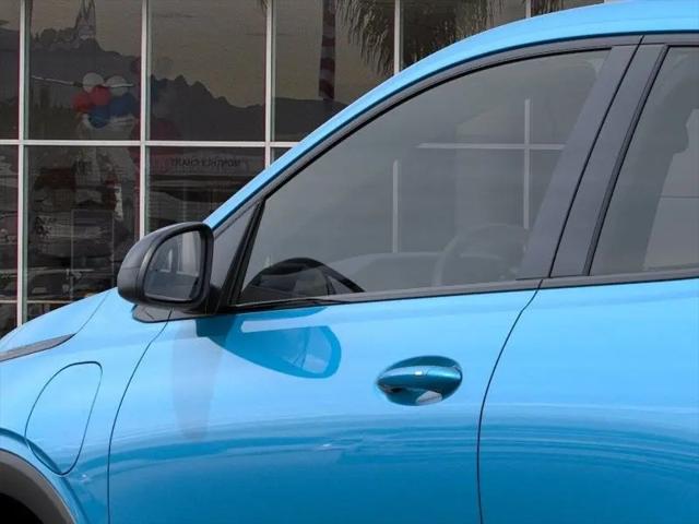 2027 Chevrolet Bolt LT FWD