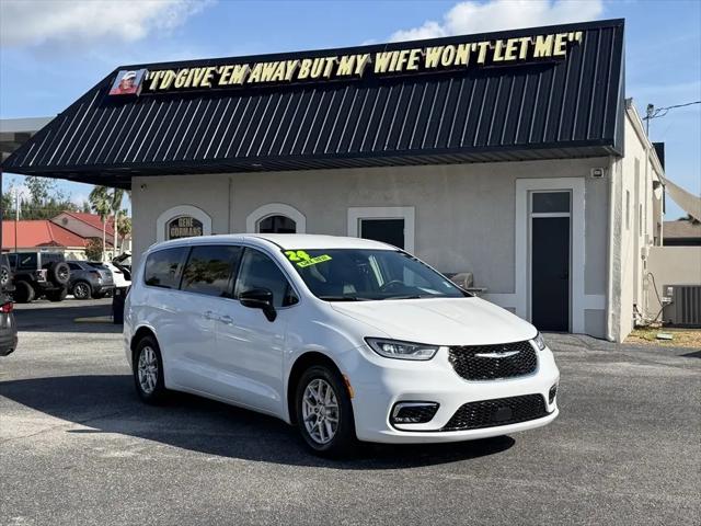 2024 Chrysler Pacifica Touring L for sale in Punta Gorda, FL