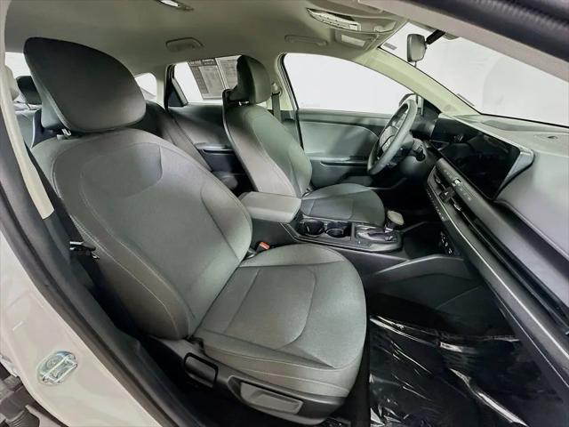 2025 Kia K4 LXS