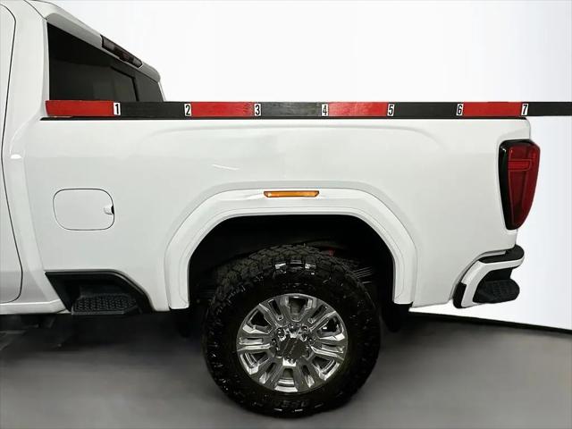 2023 GMC Sierra 2500HD 4WD Crew Cab Standard Bed Denali