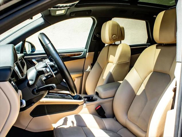 2023 Porsche Macan Macan