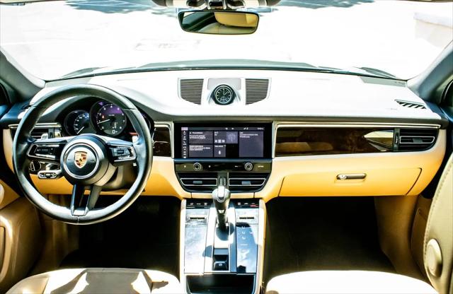 2023 Porsche Macan Macan