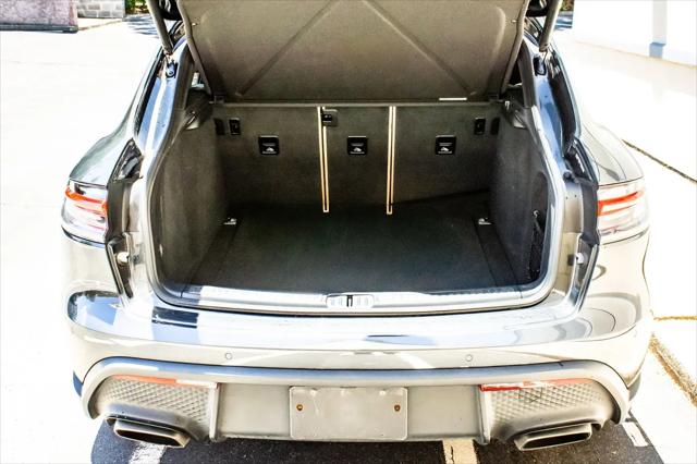 2023 Porsche Macan Macan