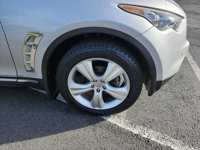 2011 INFINITI FX35 FX35