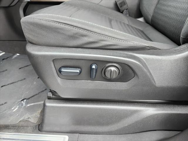 2023 Chevrolet Silverado 3500HD 4WD Crew Cab Standard Bed LT