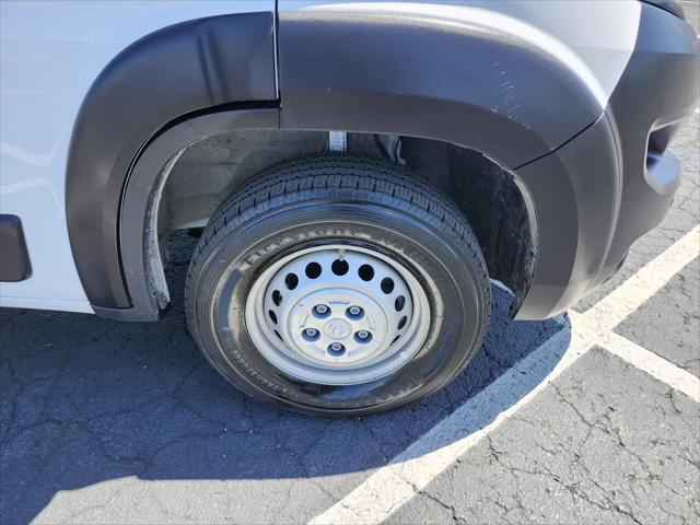 2025 Ram ProMaster 2500 Cargo Van Tradesman High Roof 136" WB w/Pass Seat