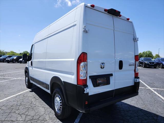 2025 Ram ProMaster 2500 Cargo Van Tradesman High Roof 136" WB w/Pass Seat
