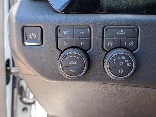 2026 Chevrolet Silverado 1500 4WD Crew Cab Short Bed LT Trail Boss