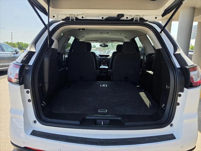 2017 Chevrolet Traverse 2LT