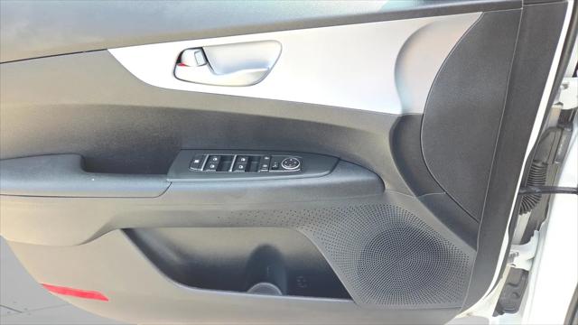 2023 Kia Forte LX