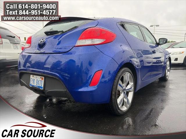 2013 Hyundai Veloster Base w/Black