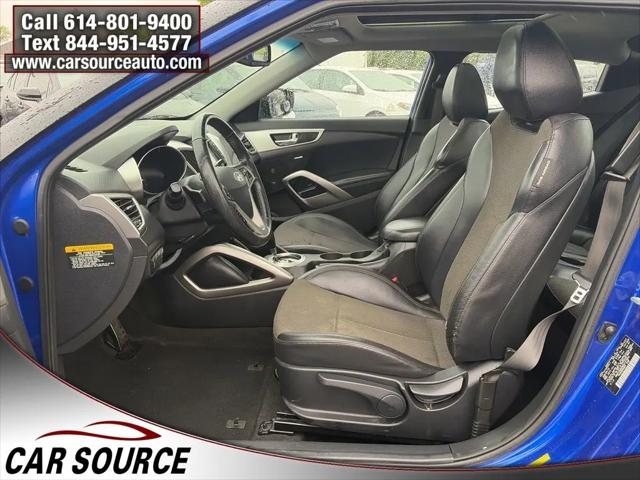 2013 Hyundai Veloster Base w/Black