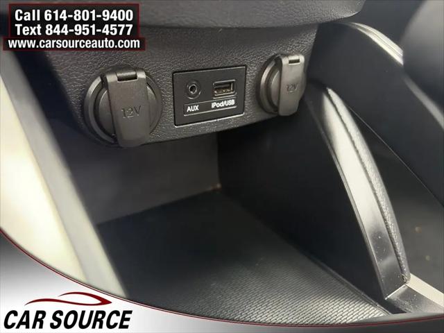 2013 Hyundai Veloster Base w/Black