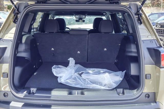 2026 Jeep Cherokee Laredo 4x4