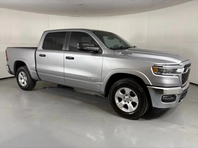 2025 Ram 1500 Big Horn Crew Cab 4x4 5'7" Box