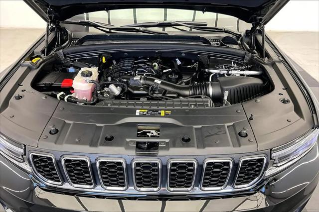 2025 Jeep Grand Cherokee L Laredo X 4x4