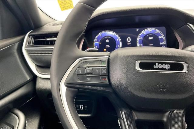 2025 Jeep Grand Cherokee L Laredo X 4x4