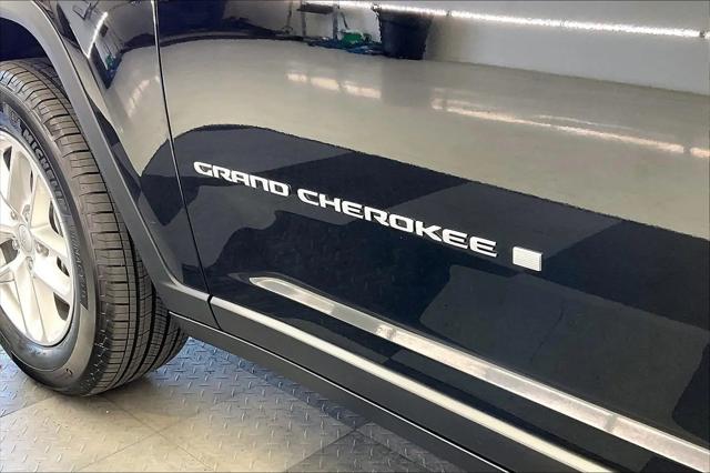 2025 Jeep Grand Cherokee L Laredo X 4x4