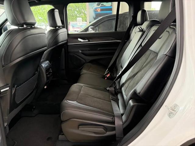 2026 Jeep Grand Cherokee L Altitude 4x4