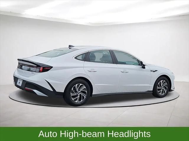 2026 Hyundai Sonata Hybrid Blue