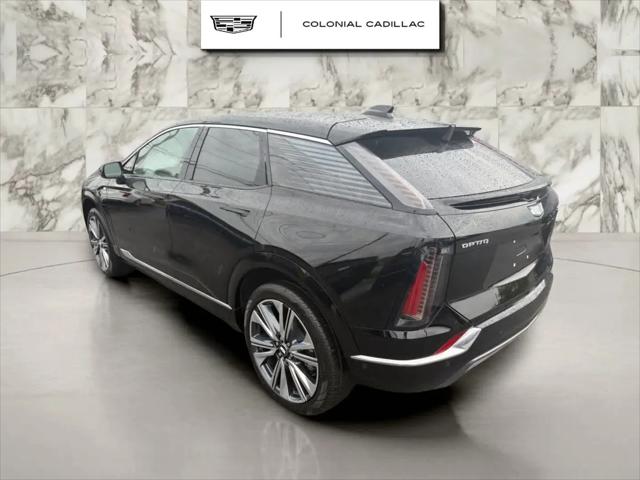 2025 Cadillac iQ Luxury 2 AWD