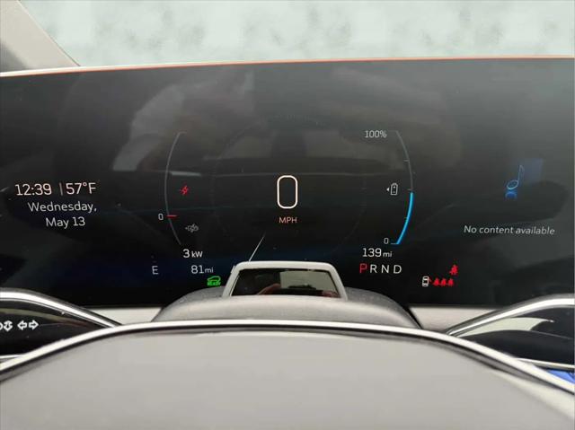2025 Cadillac iQ Luxury 2 AWD